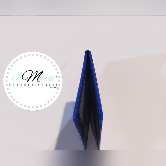 Authentic Louis Vuitton. Card Holder - Picture 4 of 6